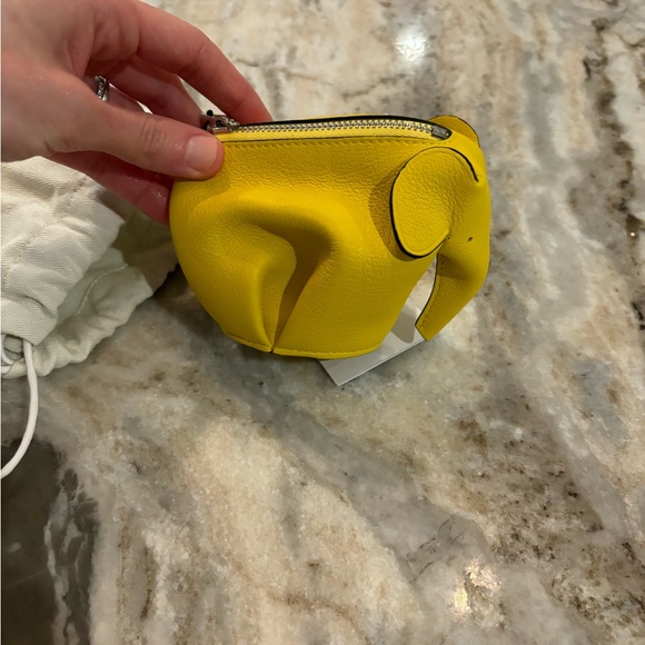 New in box Loewe elephant coin purse rare color!! - Picture 5 of 6